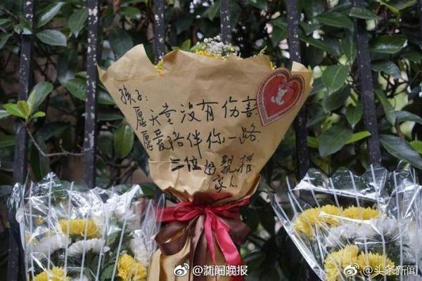 双方交手最经典之战！14年欧冠，登巴巴绝杀，切尔西2